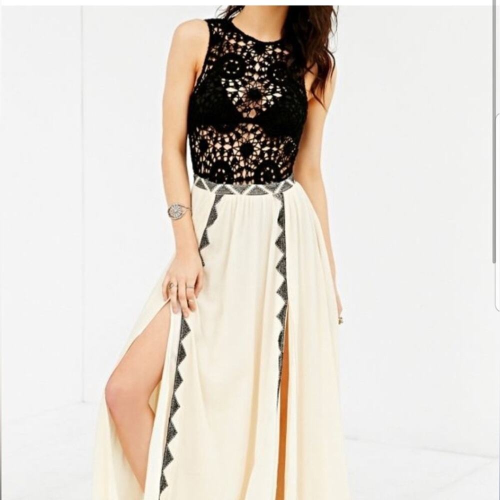 Amuse Society Sia Crochet Maxi Dress - Picture 2 of 11